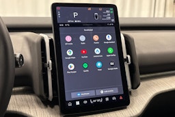 keltainen Volvo EX30 2024 kuva 17.