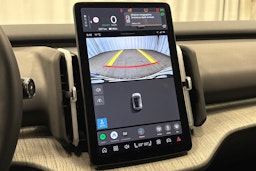 keltainen Volvo EX30 2024 kuva 18.