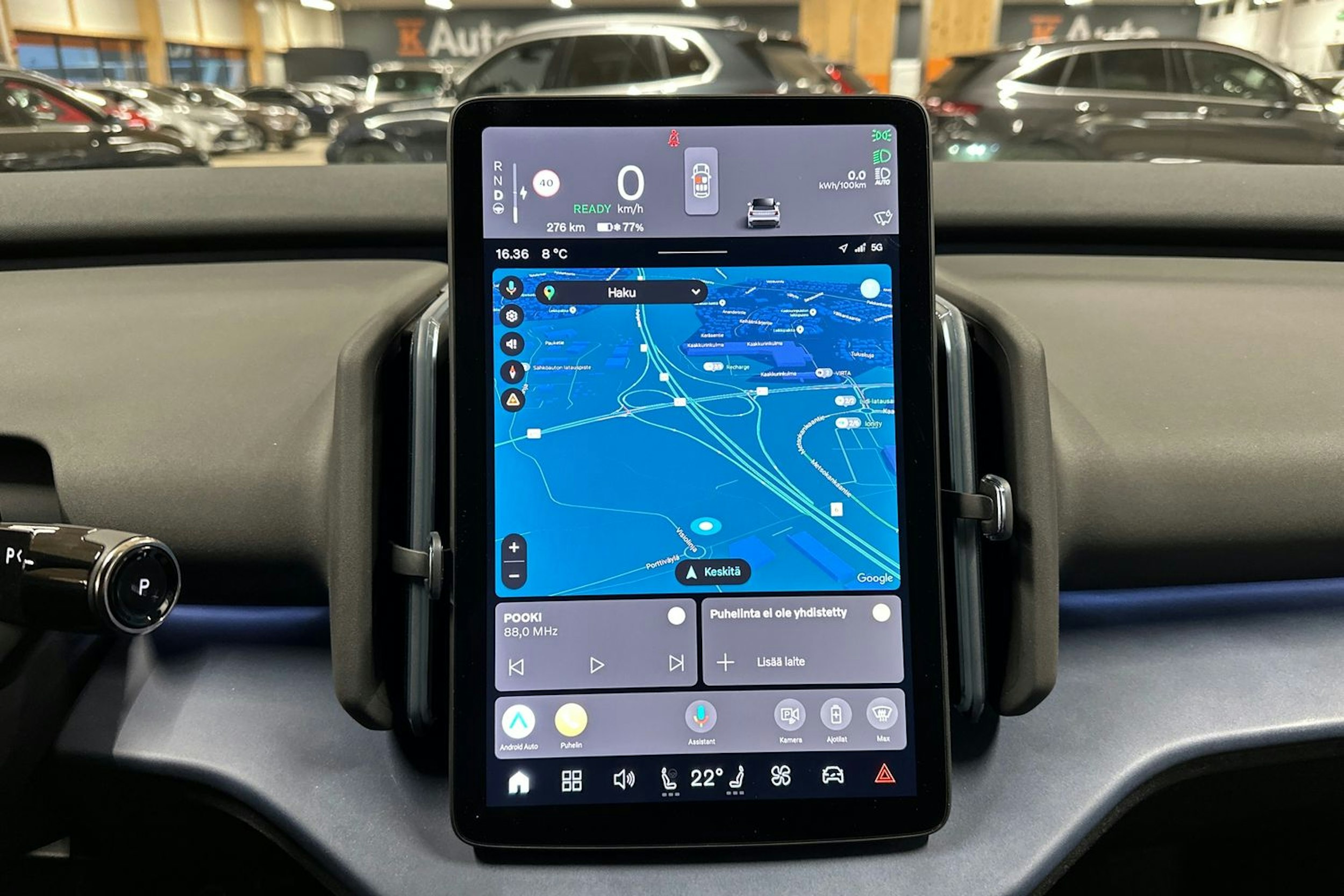 harmaa Volvo EX30 2024 kuva 17.