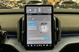 harmaa Volvo EX30 2024 kuva 19.