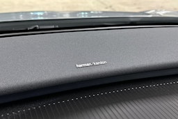 harmaa Volvo EX30 2024 kuva 21.