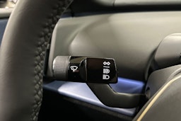 harmaa Volvo EX30 2024 kuva 24.