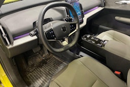 keltainen Volvo EX30 2024 kuva 3.