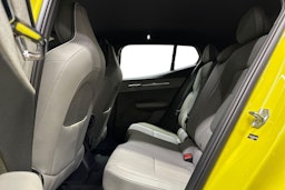 keltainen Volvo EX30 2024 kuva 10.