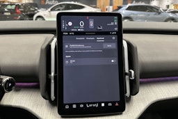 keltainen Volvo EX30 2024 kuva 22.