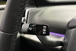 keltainen Volvo EX30 2024 kuva 24.