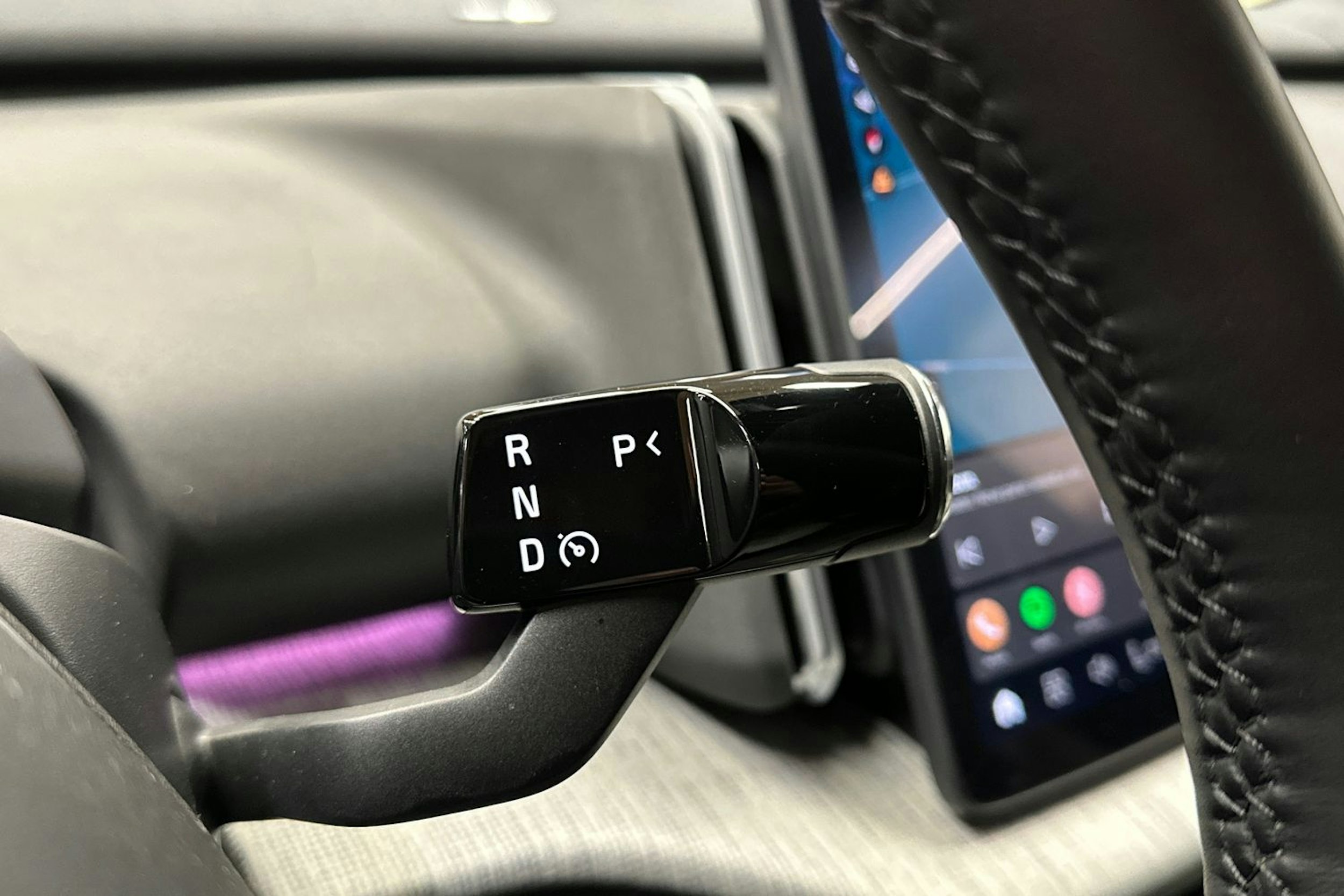 keltainen Volvo EX30 2024 kuva 25.