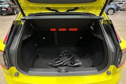 keltainen Volvo EX30 2024 kuva 28.