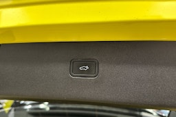 keltainen Volvo EX30 2024 kuva 29.