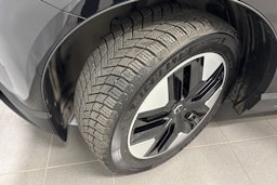 musta Volvo EX30 2024 kuva 13.