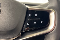 musta Volvo EX30 2024 kuva 18.