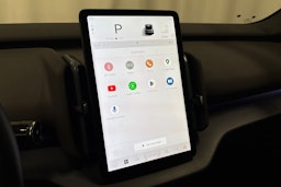 musta Volvo EX30 2024 kuva 21.