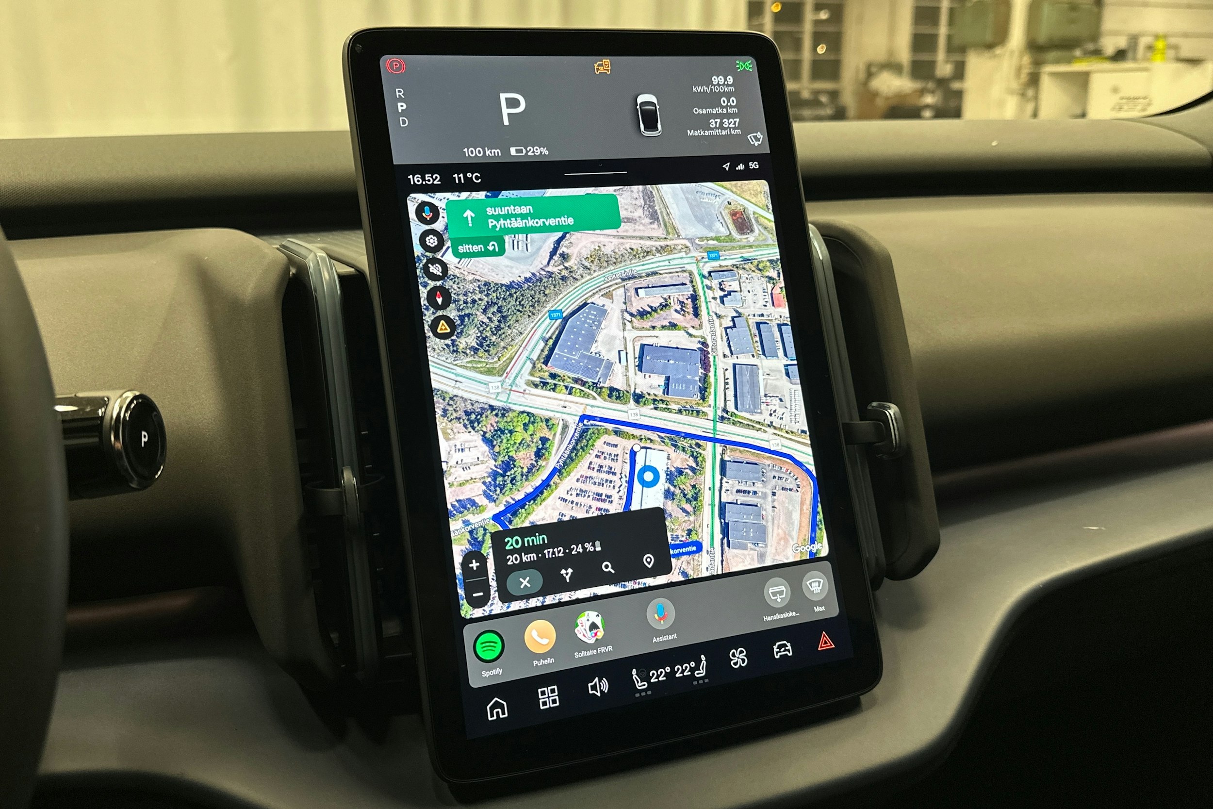 harmaa Volvo EX30 2024 kuva 21.