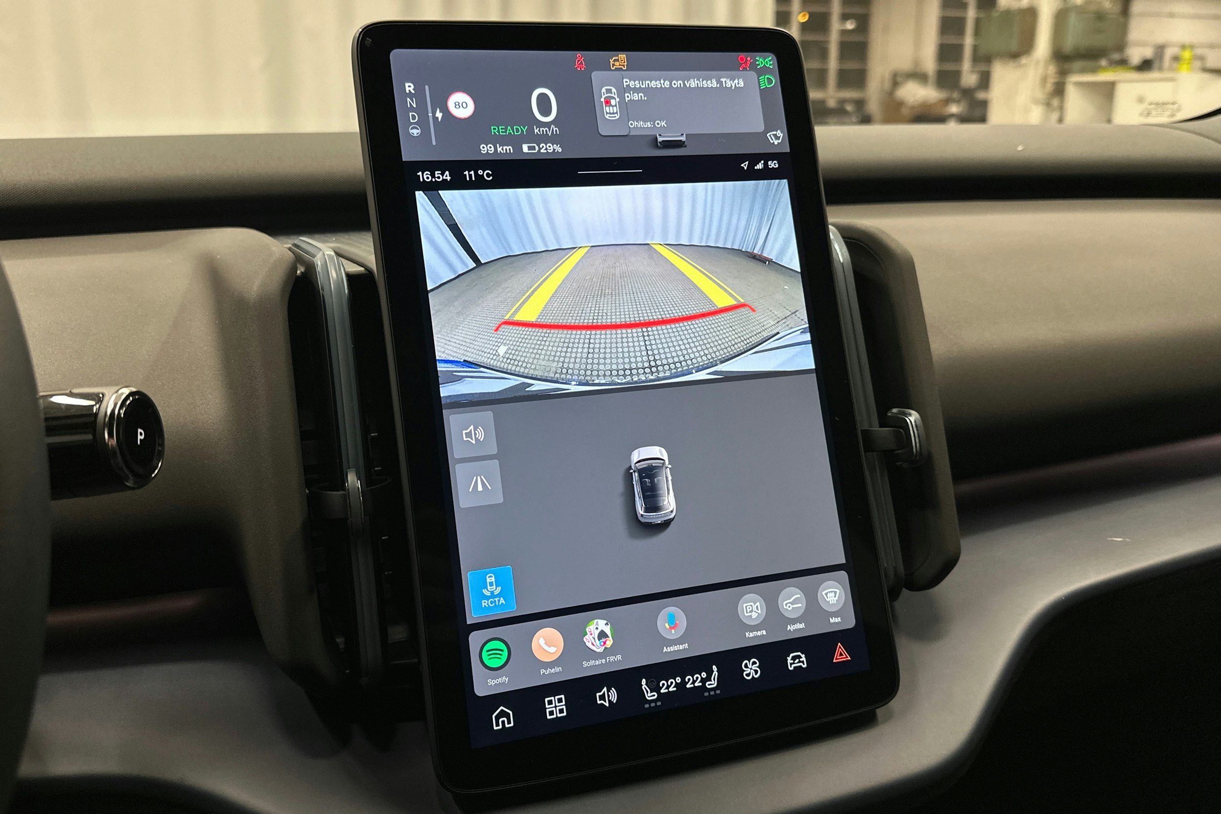 harmaa Volvo EX30 2024 kuva 26.