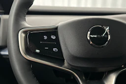 musta Volvo EX30 2024 kuva 11.