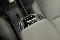 musta Volvo EX30 2024 kuva 14.