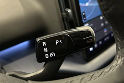 musta Volvo EX30 2024 kuva 23.
