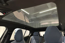 musta Volvo EX30 2024 kuva 33.