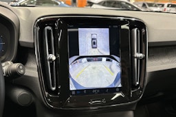 musta Volvo EX40 2025 kuva 23.