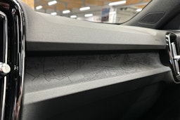 musta Volvo EX40 2025 kuva 27.