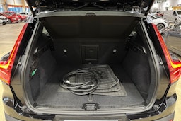 musta Volvo EX40 2025 kuva 35.