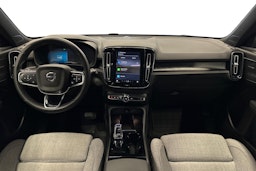 sininen Volvo EX40 2025 kuva 7.