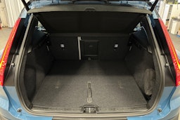 sininen Volvo EX40 2025 kuva 11.