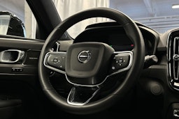 sininen Volvo EX40 2025 kuva 18.