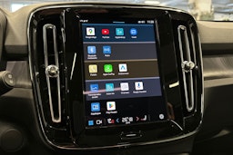 sininen Volvo EX40 2025 kuva 22.