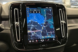 sininen Volvo EX40 2025 kuva 23.