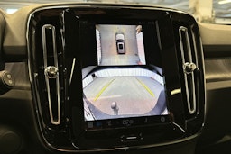 sininen Volvo EX40 2025 kuva 27.