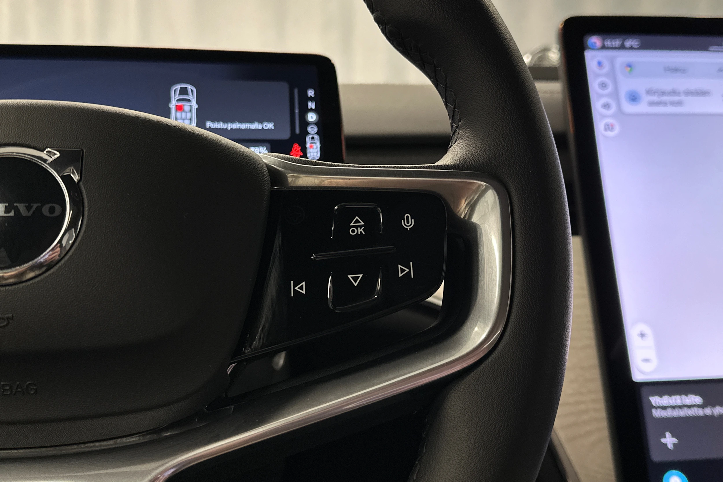 harmaa Volvo EX90 2025 kuva 16.