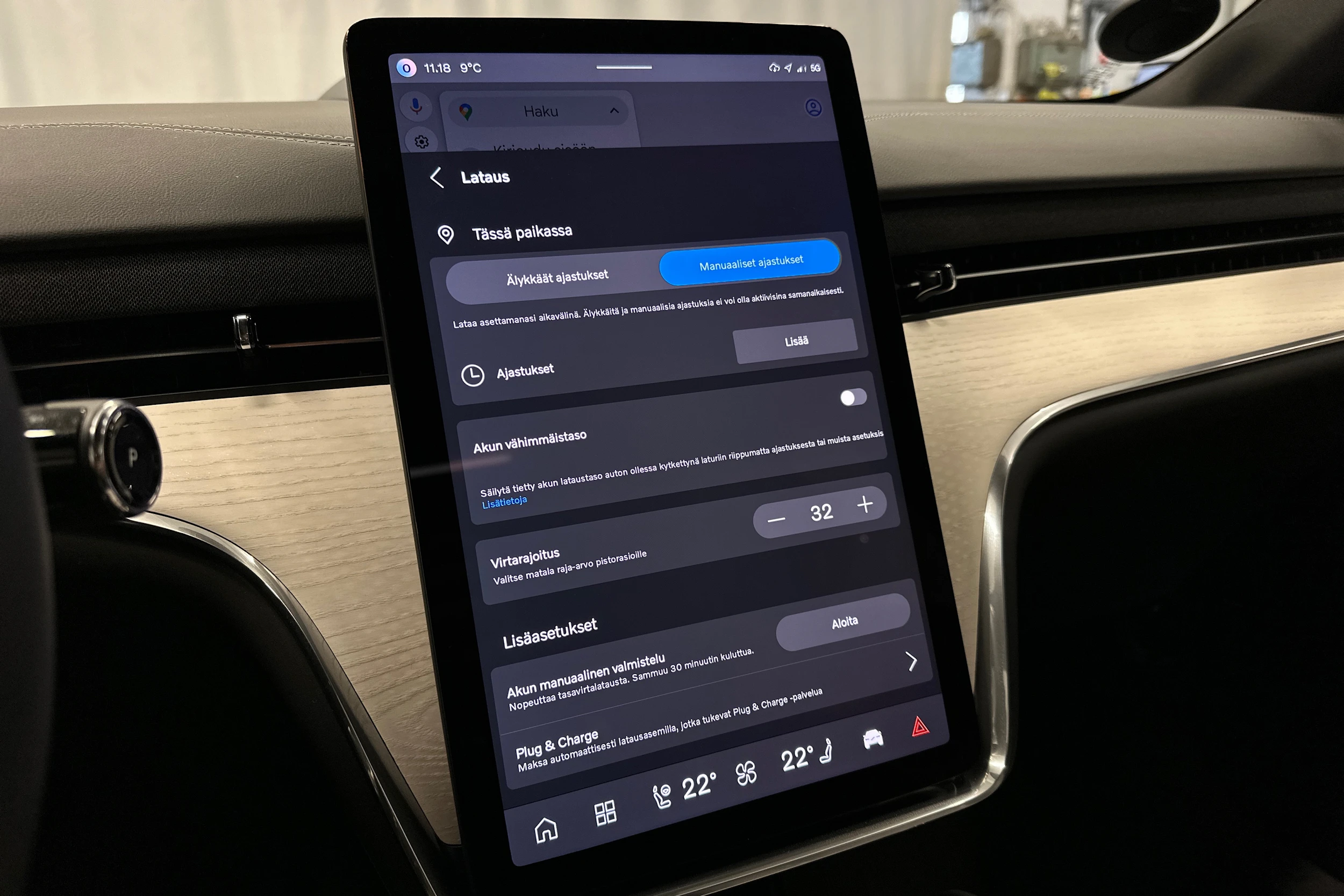 harmaa Volvo EX90 2025 kuva 18.