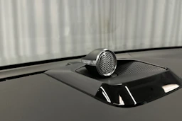 harmaa Volvo EX90 2025 kuva 26.