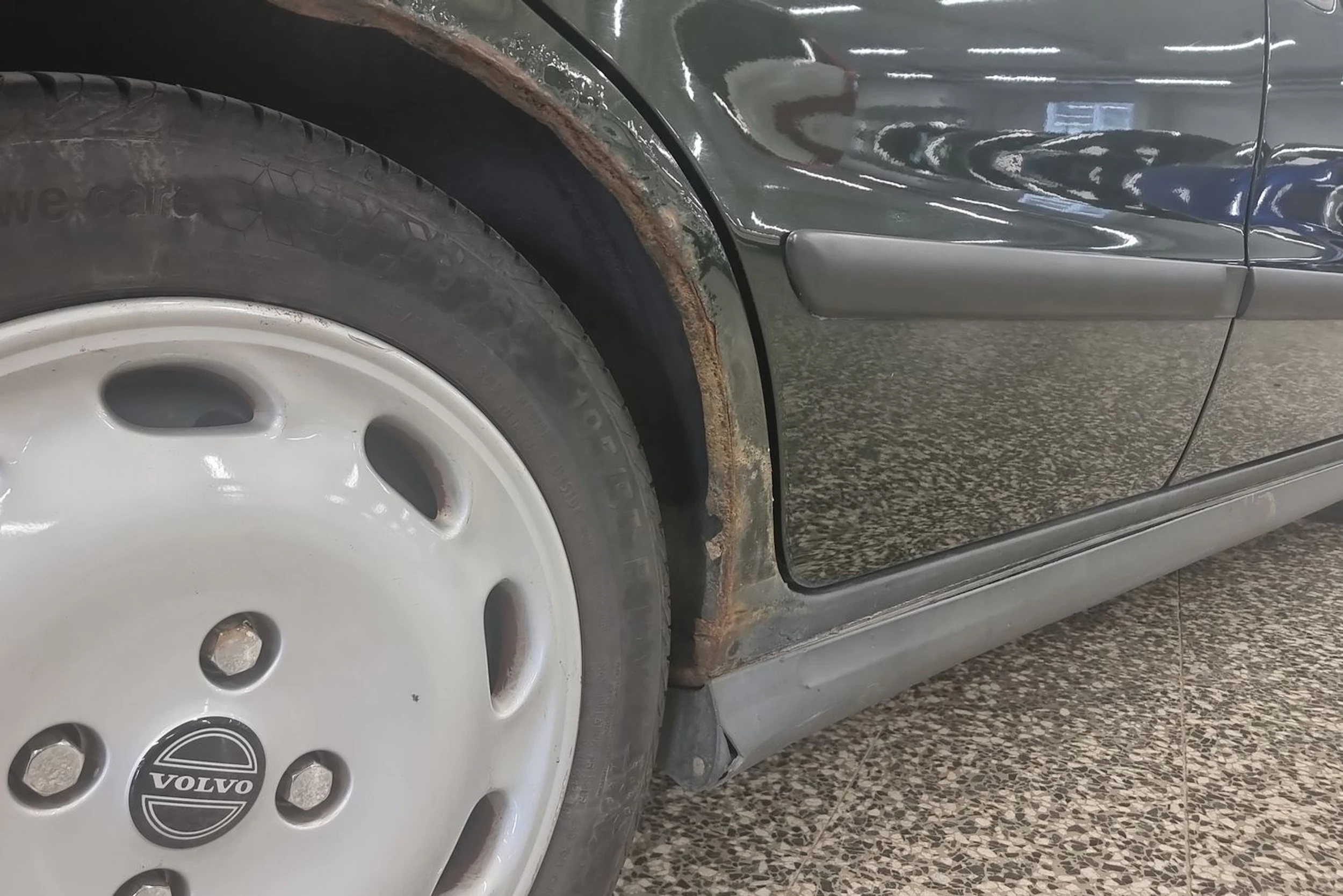 Vihreä Volvo S40 1997 kuva 16.
