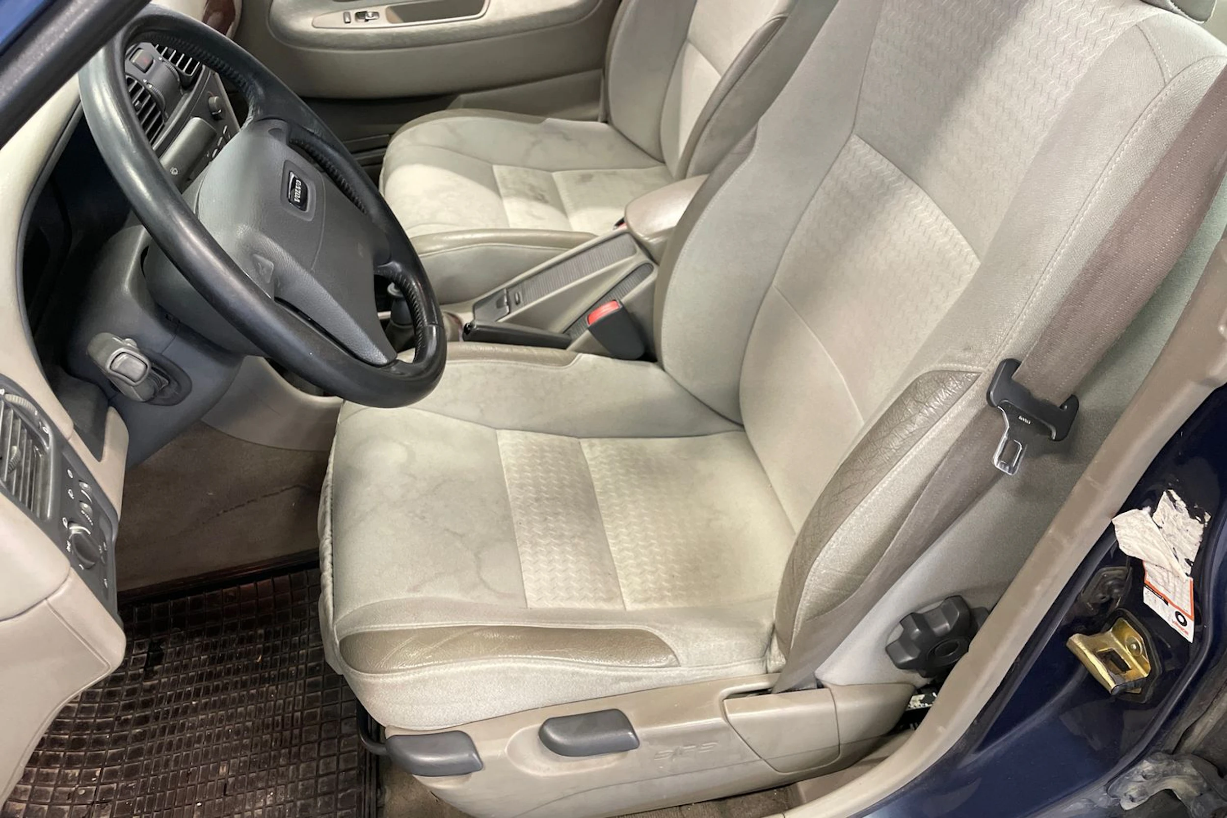 sininen Volvo S40 2001 kuva 14.