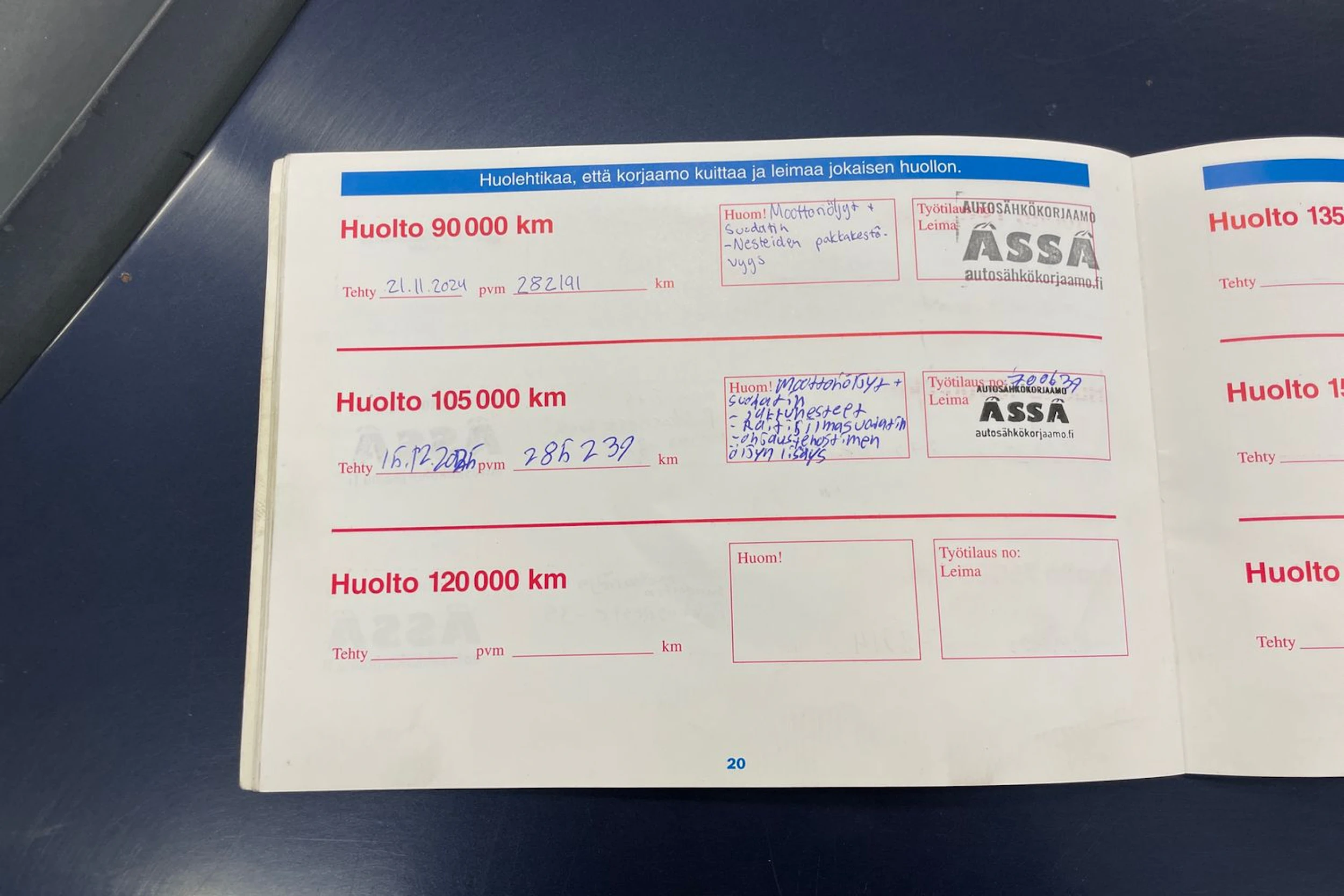 sininen Volvo S40 2001 kuva 44.