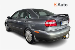 Harmaa Volvo S40 2003 kuva 2.
