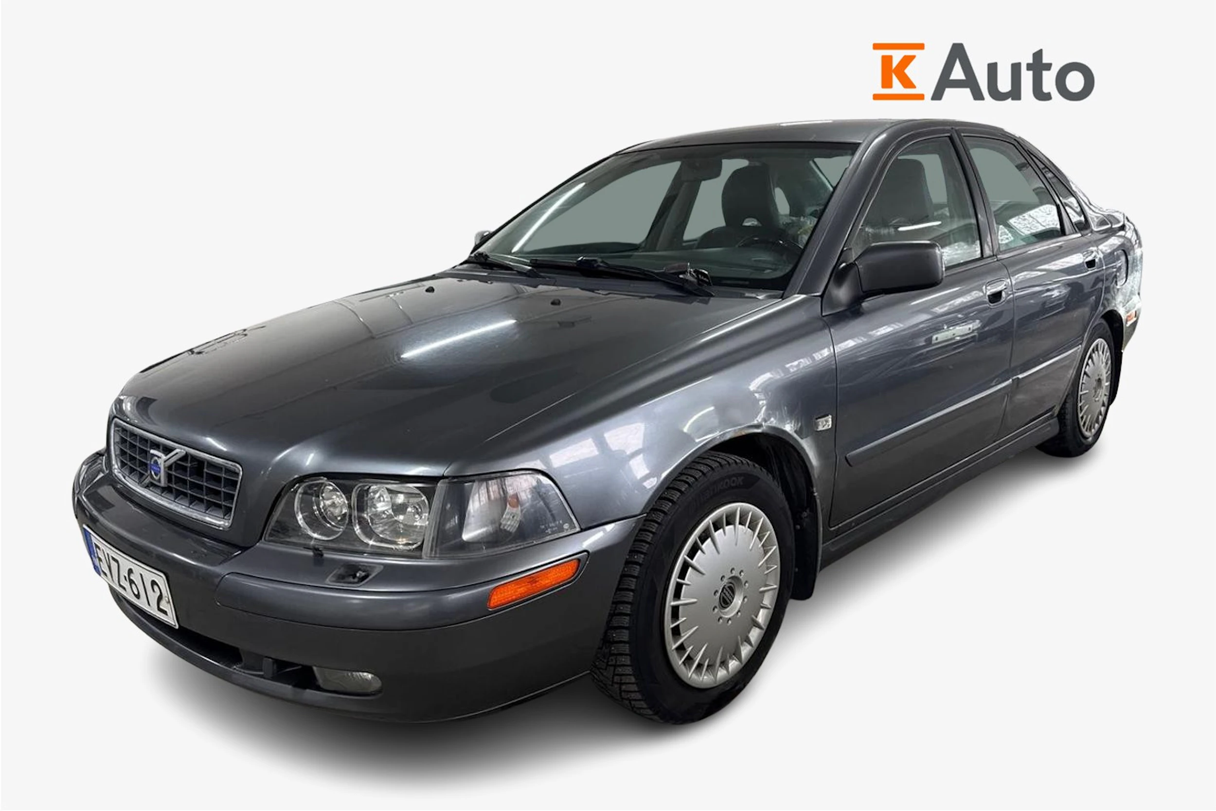 Harmaa Volvo S40 2003 kuva 5.