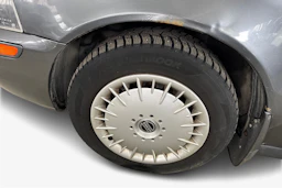 Harmaa Volvo S40 2003 kuva 9.