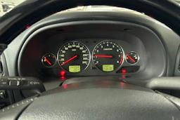 Harmaa Volvo S40 2003 kuva 15.