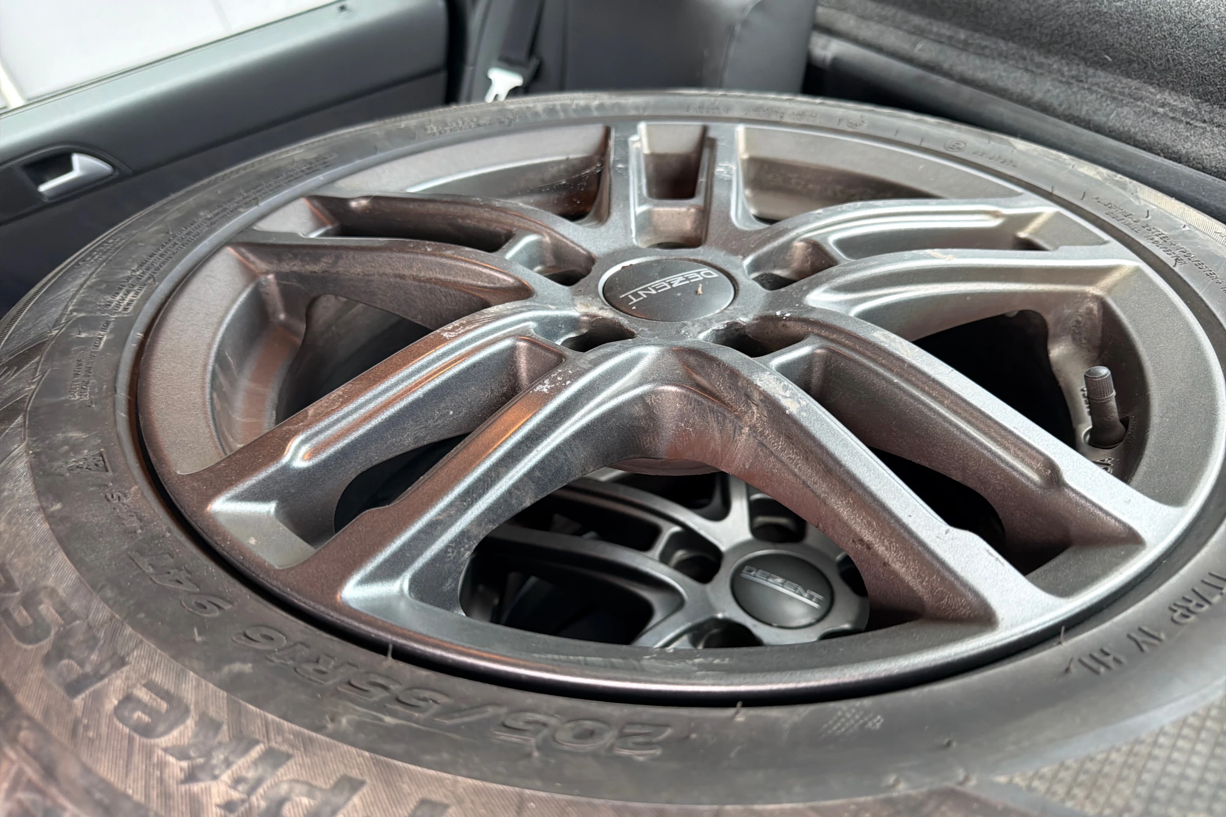 Musta Volvo S40 2005 kuva 10.