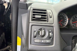 Musta Volvo S40 2005 kuva 11.