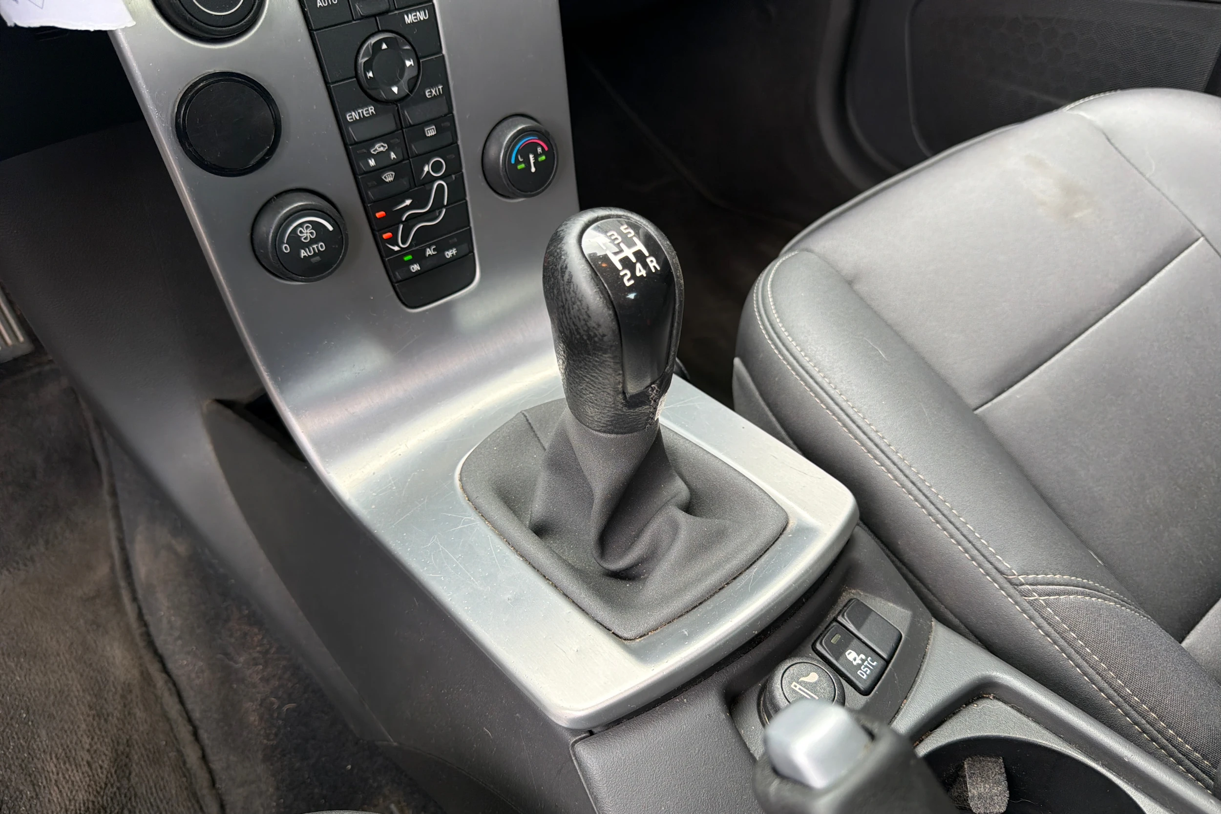 Musta Volvo S40 2005 kuva 14.