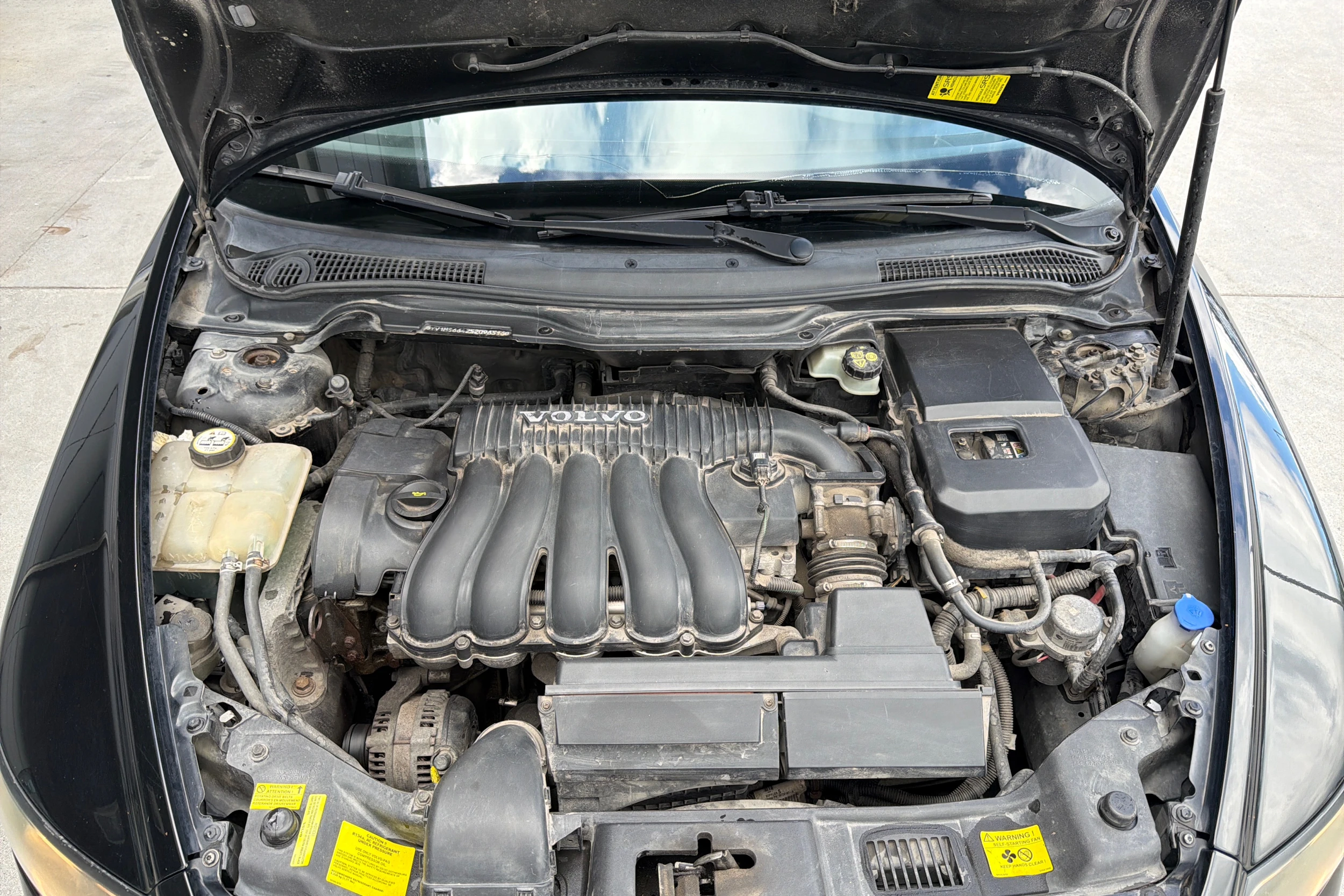 Musta Volvo S40 2005 kuva 23.
