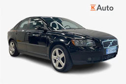 Musta Volvo S40 2005 kuva 1.
