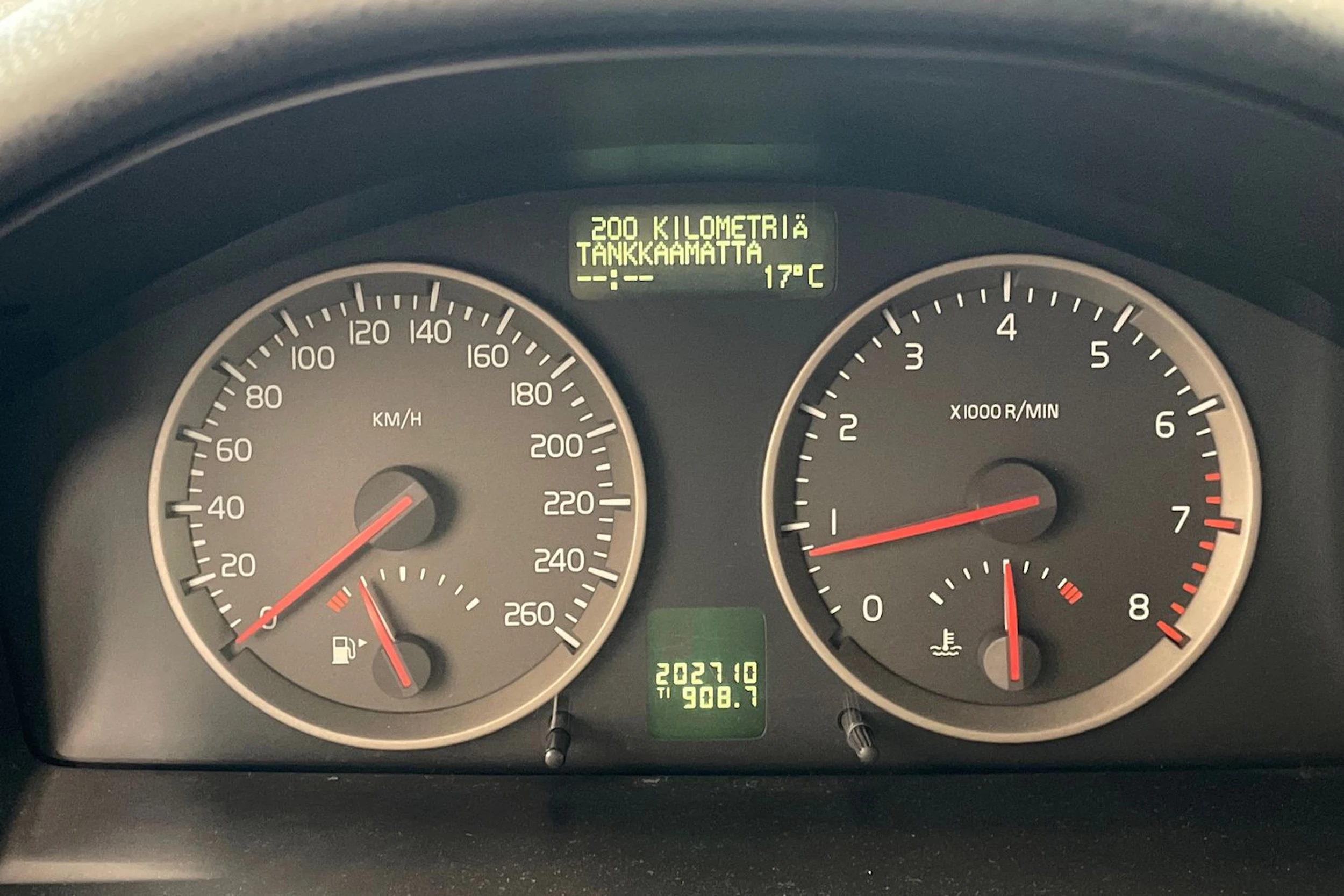 Musta Volvo S40 2005 kuva 12.