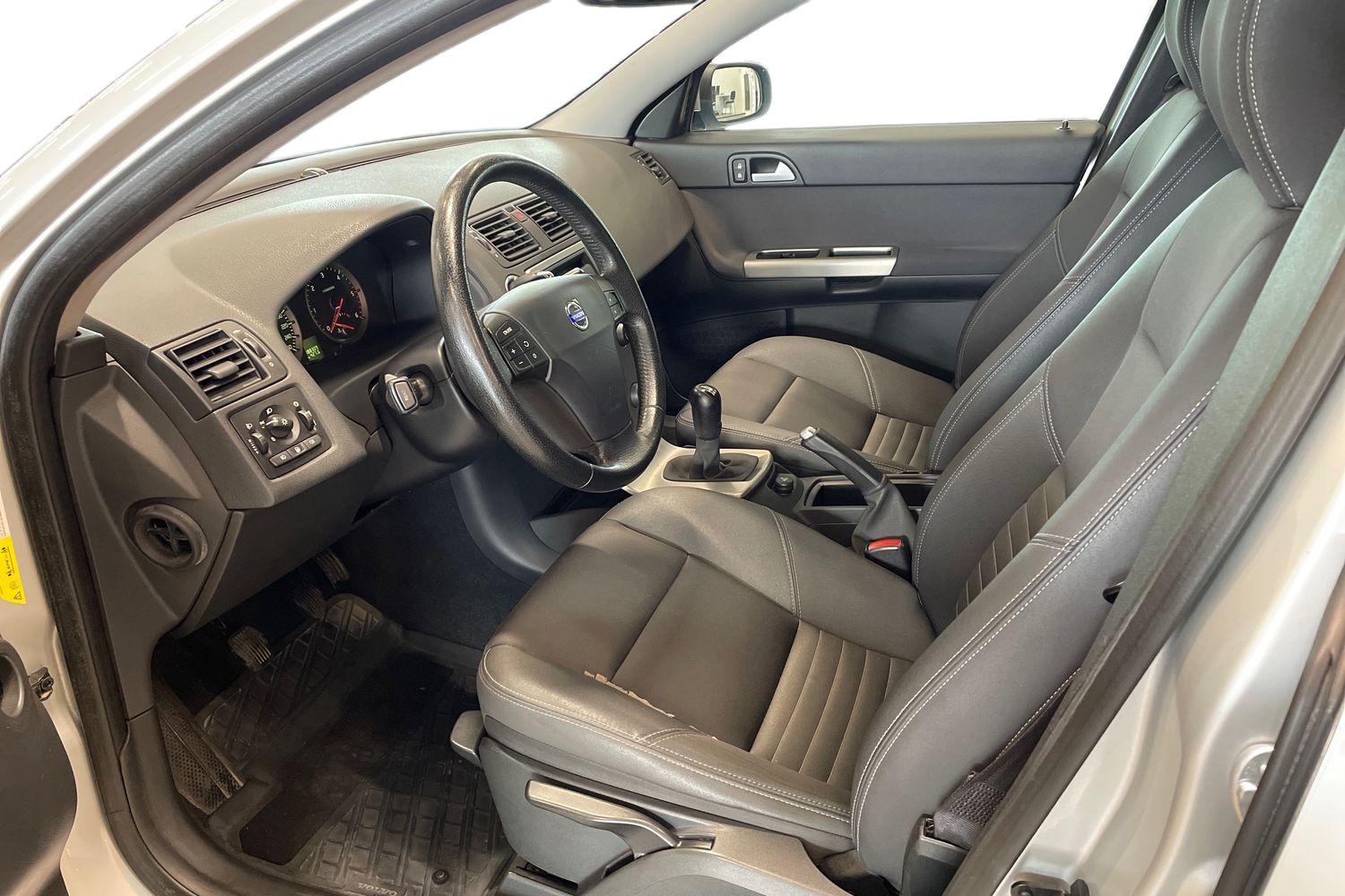 Volvo S40 1,6D (110 hv) Kinetic man 2007, photo 6/22
