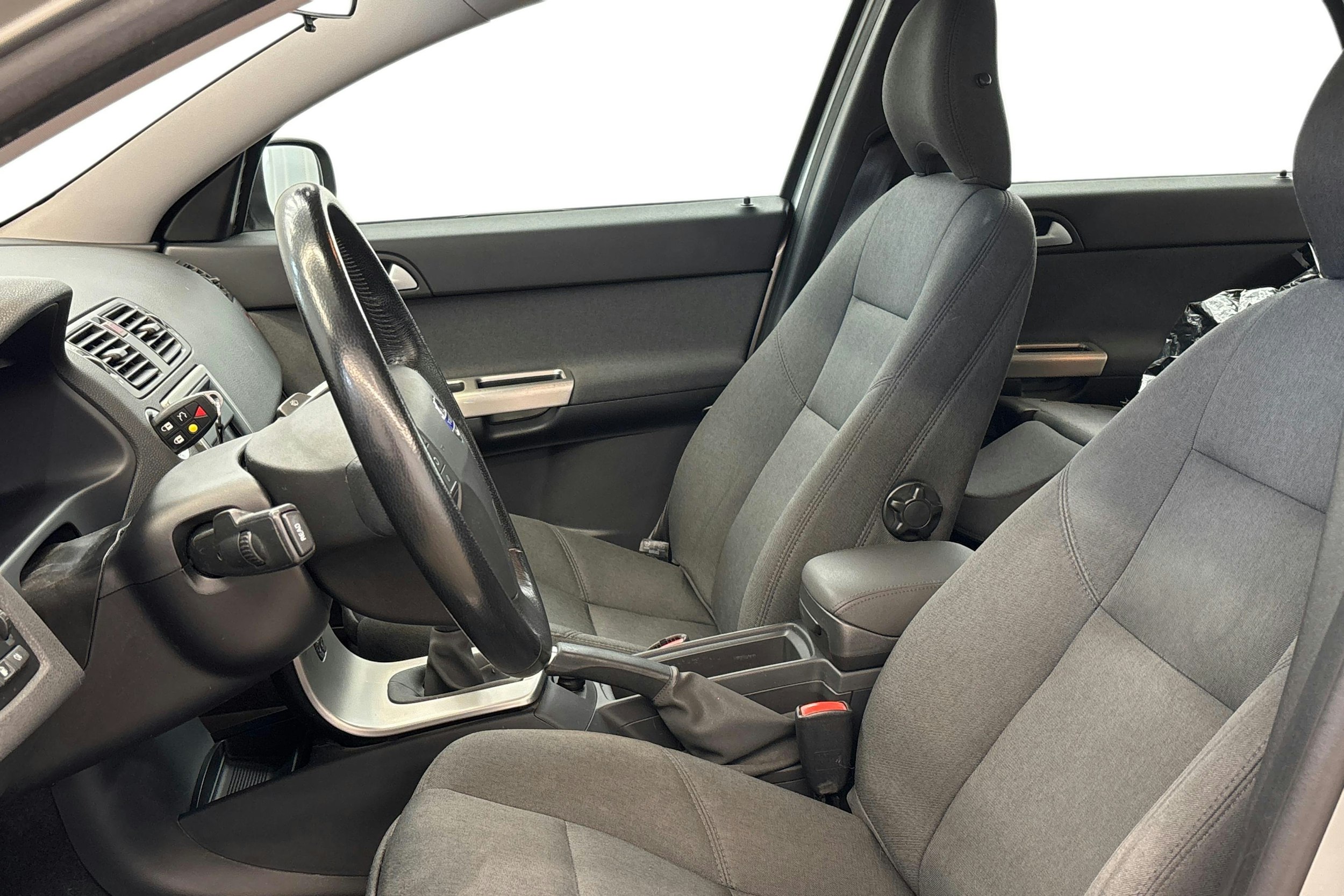 harmaa Volvo S40 2007 kuva 9.