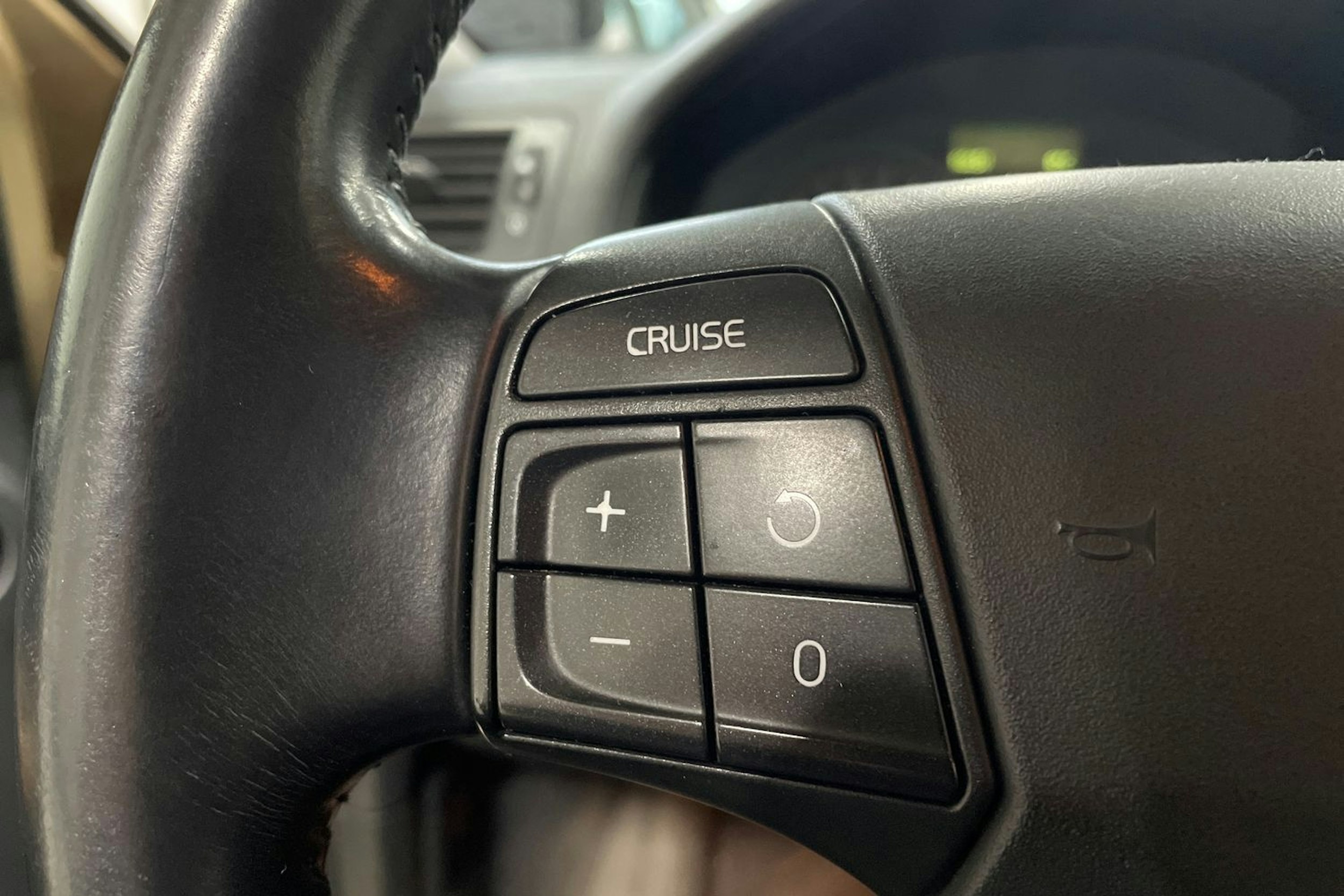 ruskea (beige) Volvo S40 2008 kuva 14.